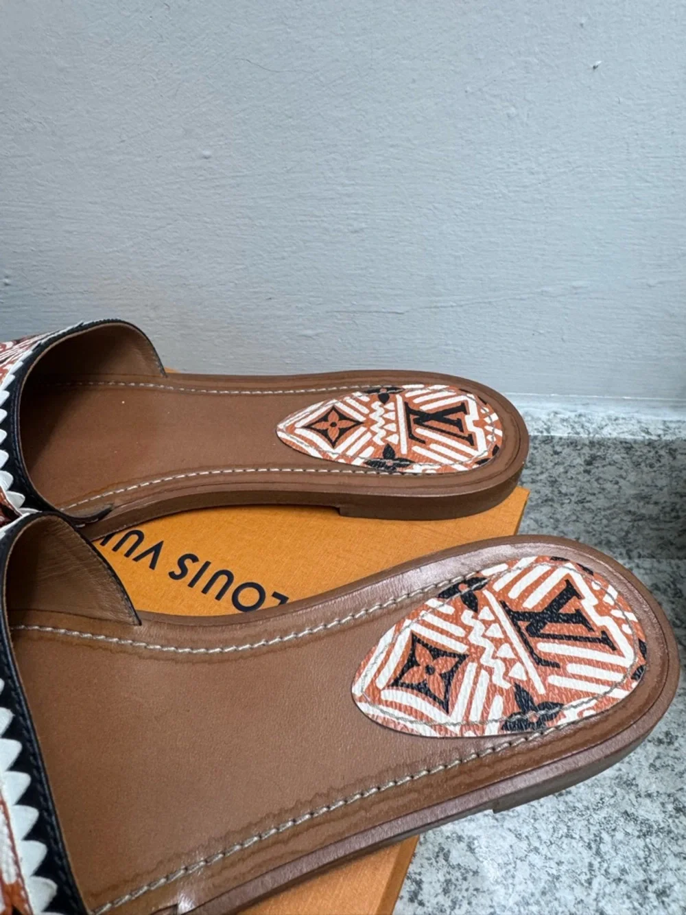 Louis Vuitton Brown, White & Black Patterned Slide Sandals! - Picture 2 of 4